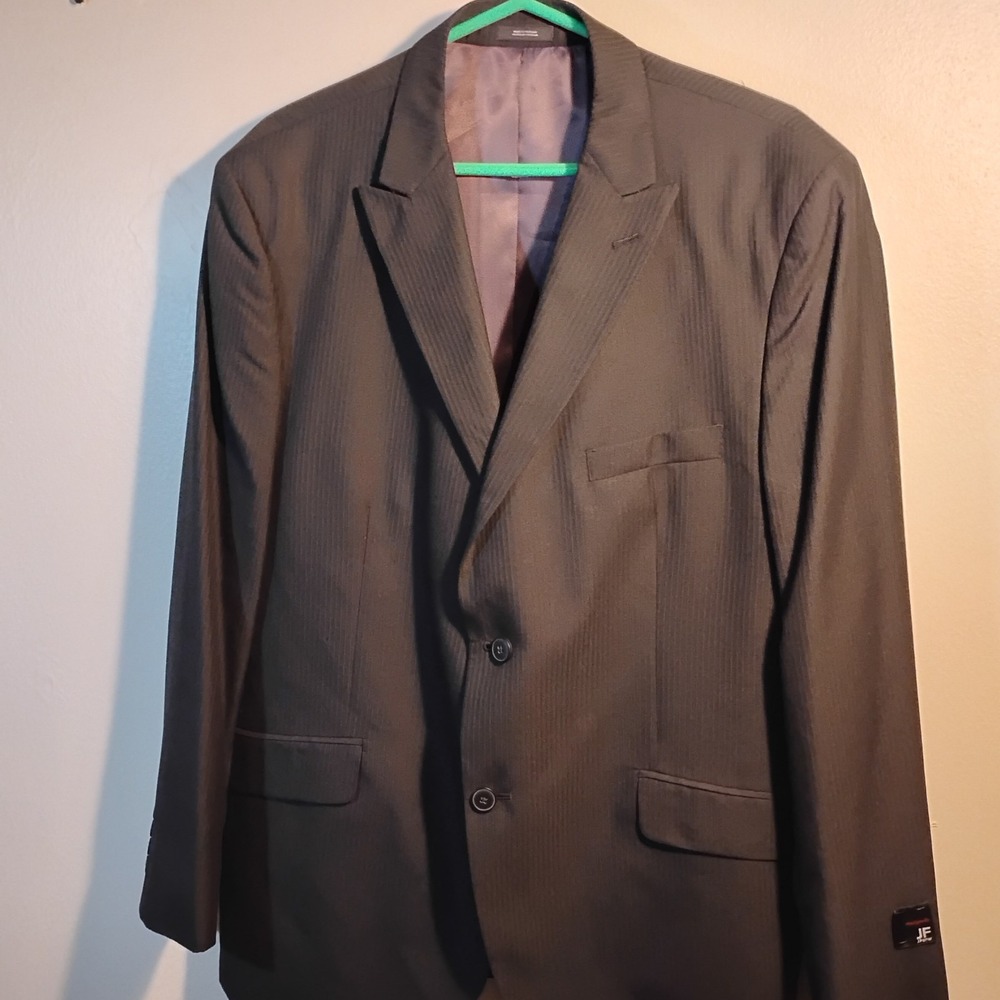 J. Ferrar Men's Blazer Suit Coat 48R Black W Purple Lining - Modern Fit